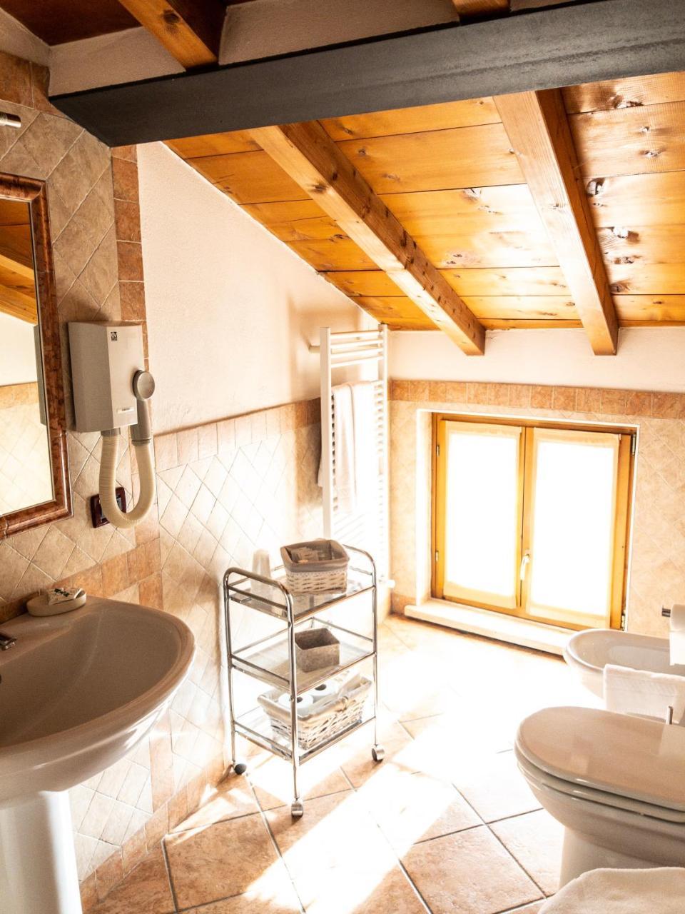 Le Finestre Su Borghetto Otel Valeggio sul Mincio Dış mekan fotoğraf