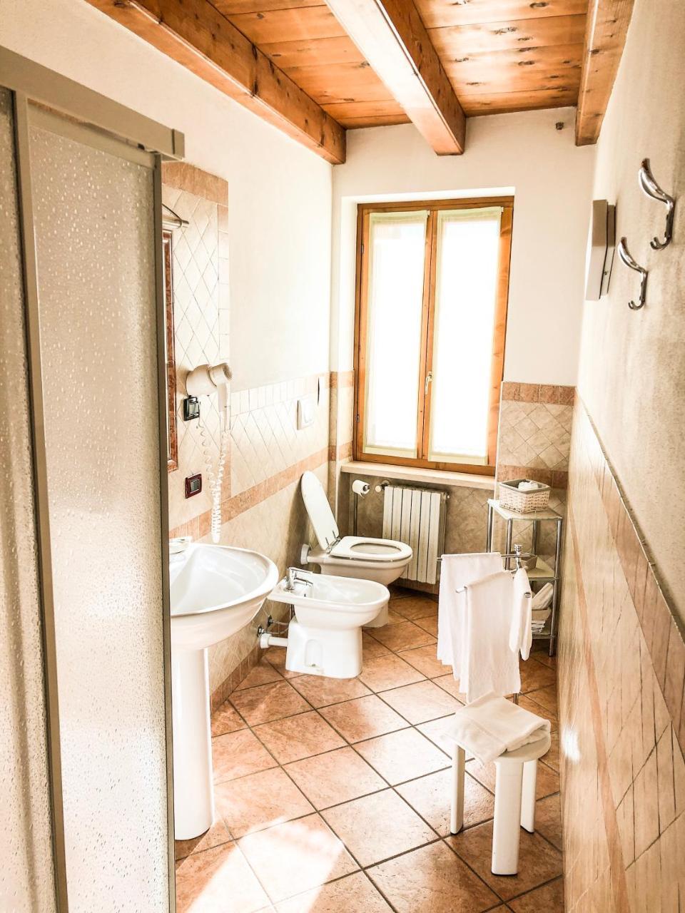 Le Finestre Su Borghetto Otel Valeggio sul Mincio Dış mekan fotoğraf